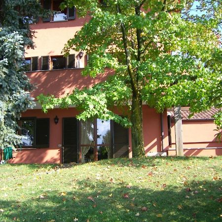 Relais Ca Nova Guest House Bogogno ภายนอก รูปภาพ