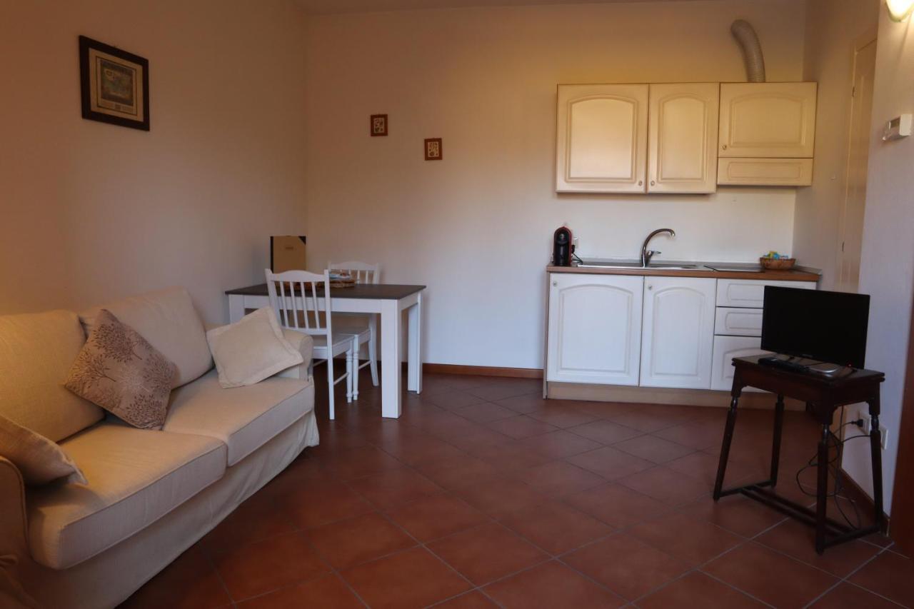 Relais Ca Nova Guest House Bogogno ภายนอก รูปภาพ