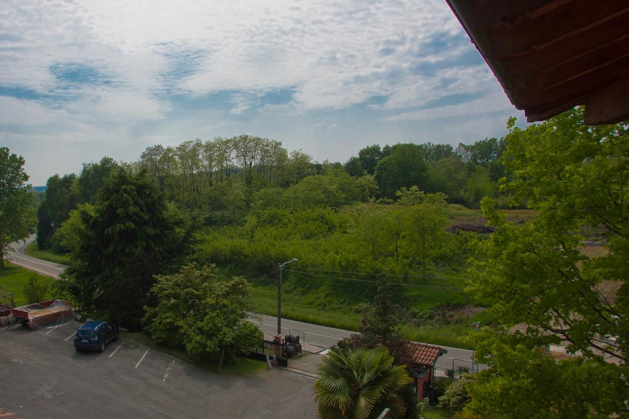 Relais Ca Nova Guest House Bogogno ภายนอก รูปภาพ