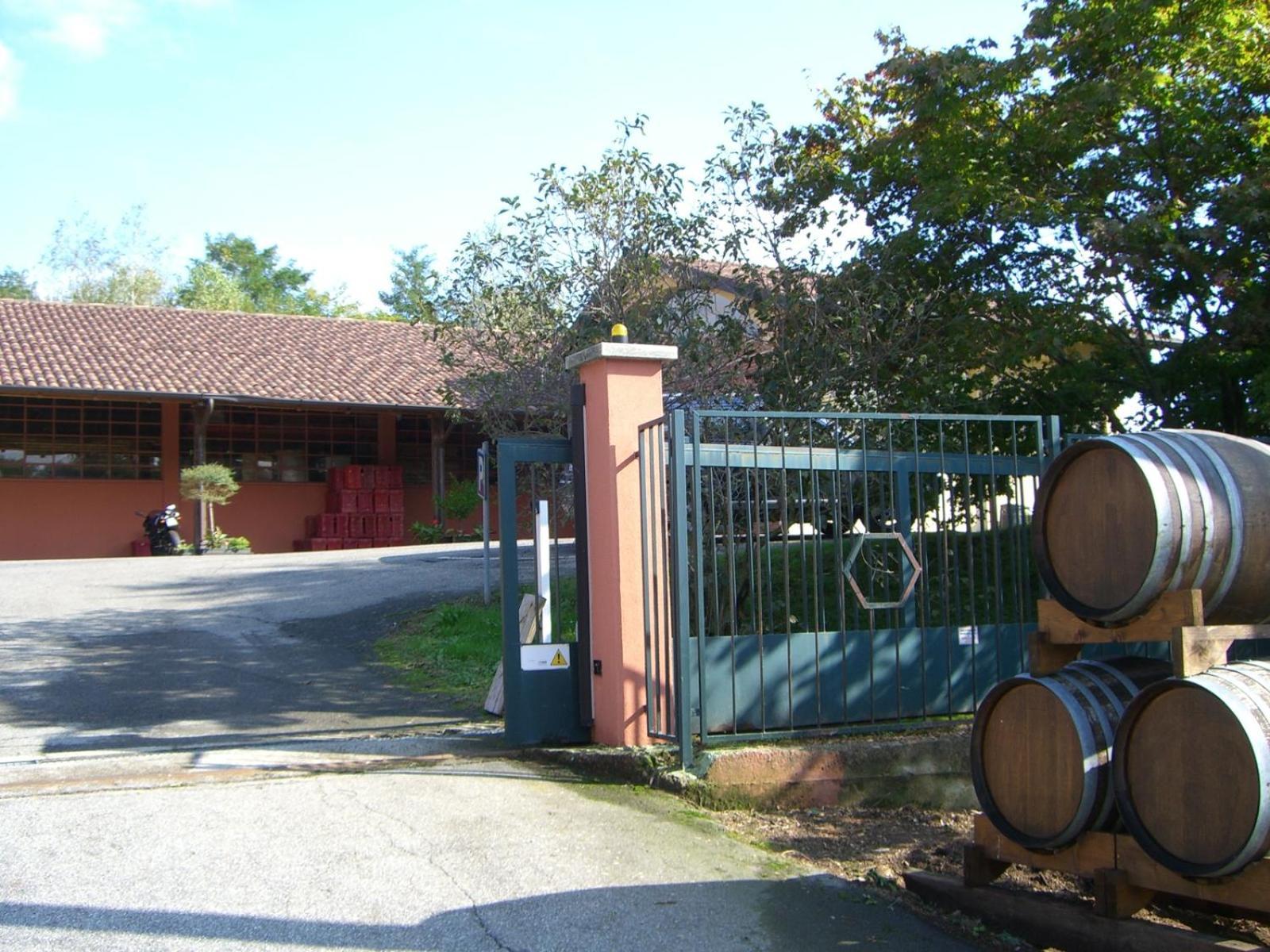 Relais Ca Nova Guest House Bogogno ภายนอก รูปภาพ