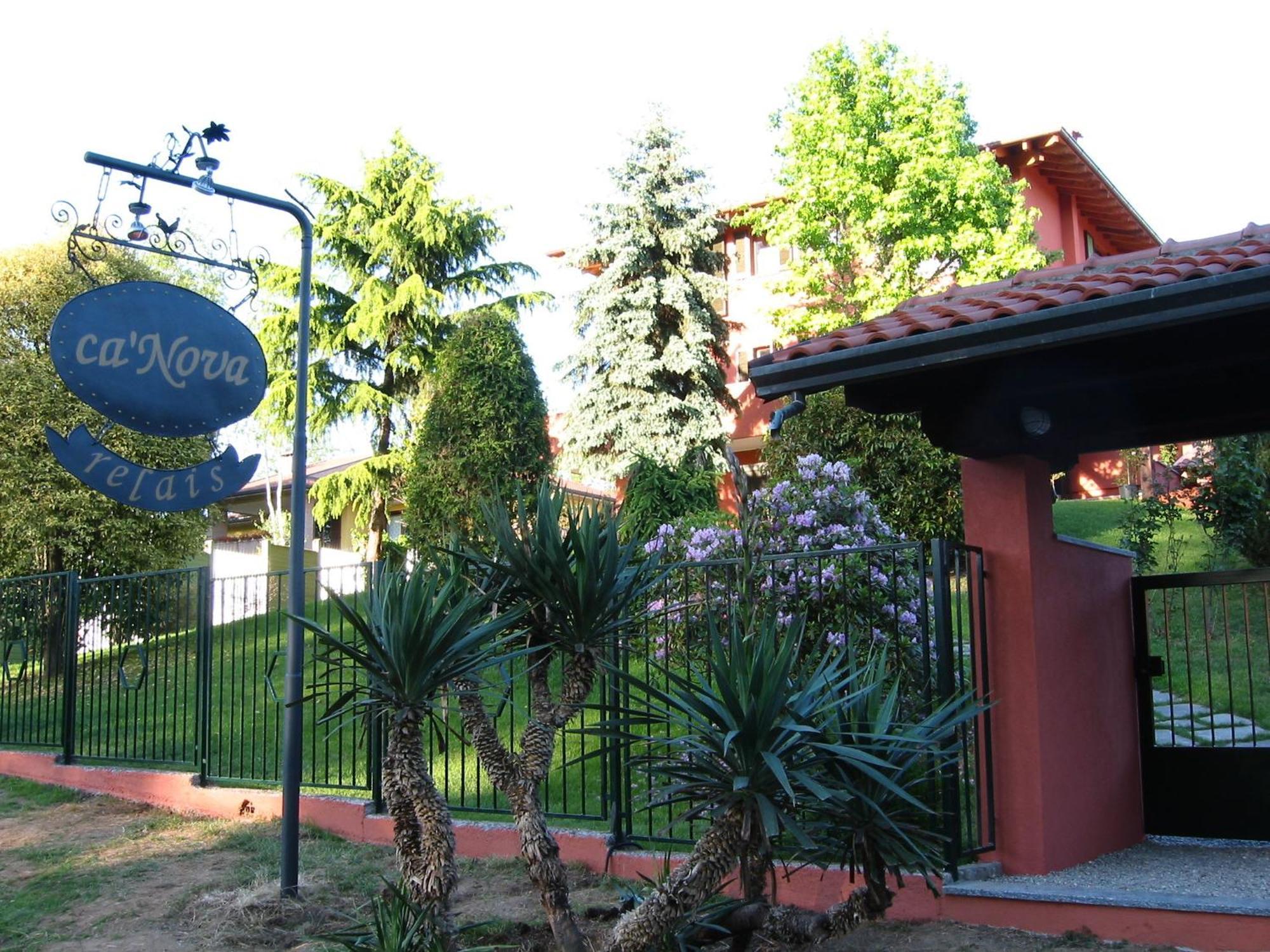 Relais Ca Nova Guest House Bogogno ภายนอก รูปภาพ