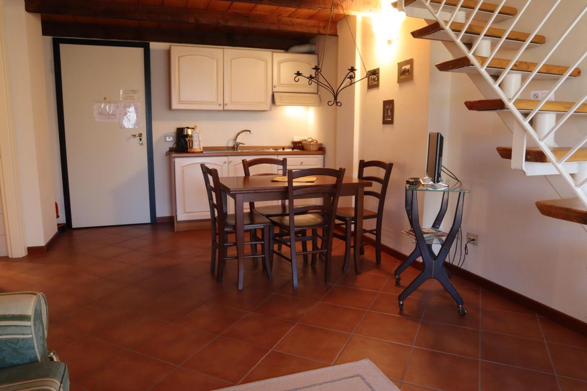 Relais Ca Nova Guest House Bogogno ภายนอก รูปภาพ